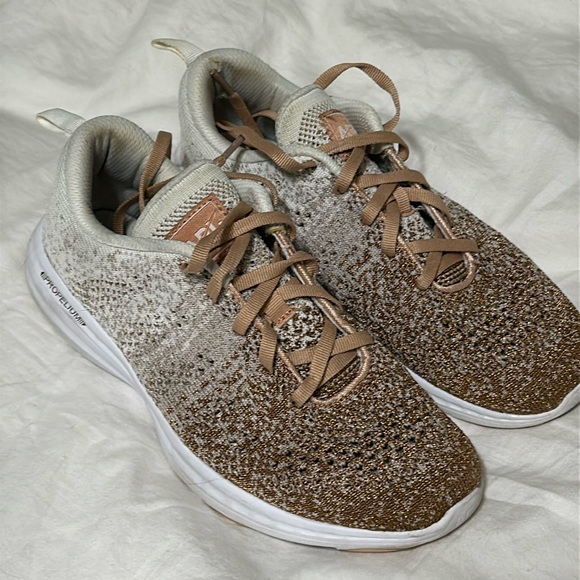 APL ~ Sold Out Color Rose Dust & Metallic Nude ~ Size 7.5 ~ Tech Loomtracker - Picture 4 of 7